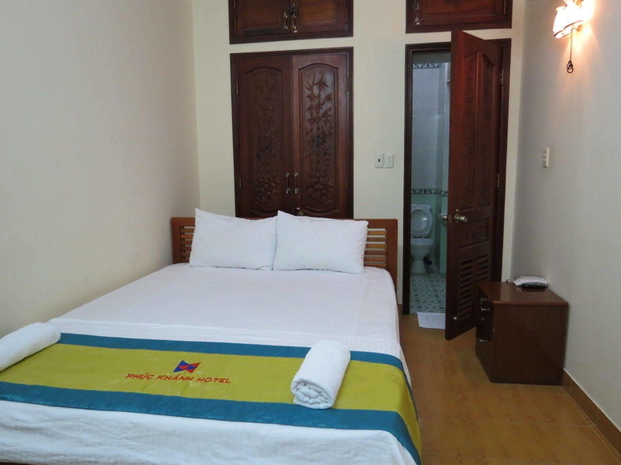 Khách sạn Oyo 523 Phúc Khánh 2*